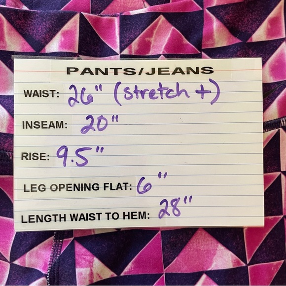 Nike Dri Fit Athletic Leggings Pink Purple GeometricPrint Capri Women Size Small - Picture 9 of 9